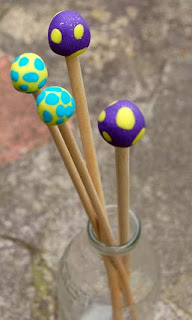 Home-made knitting needles