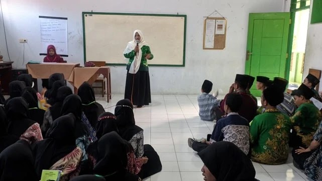 Madrasah Aliyah Termas Nganjuk Ramai Kader IPNU IPPNU Sedang Lakmud