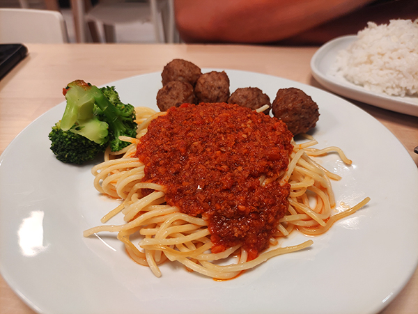 meatballs and spaghetti IKEA