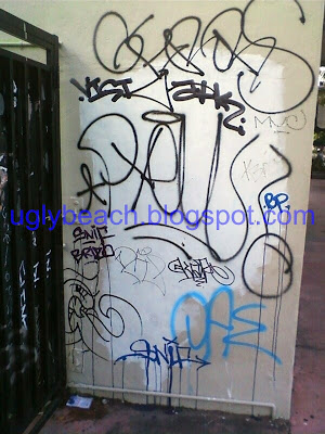 Washington_Avenue_graffiti_Miami Beach