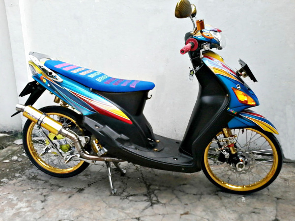  Modifikasi  Motor Mio  Sporty Bergaya Thailand Look 