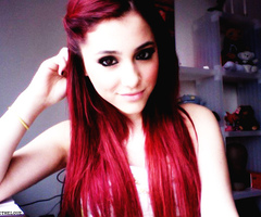 Ariana Grande Hairstyle Color