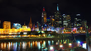 MELBOURNE BY NIGHT (melbourne by night)