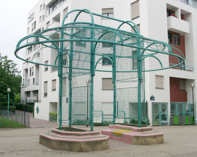 Benches with canopy, Rue Georges-Leclanché, Paris