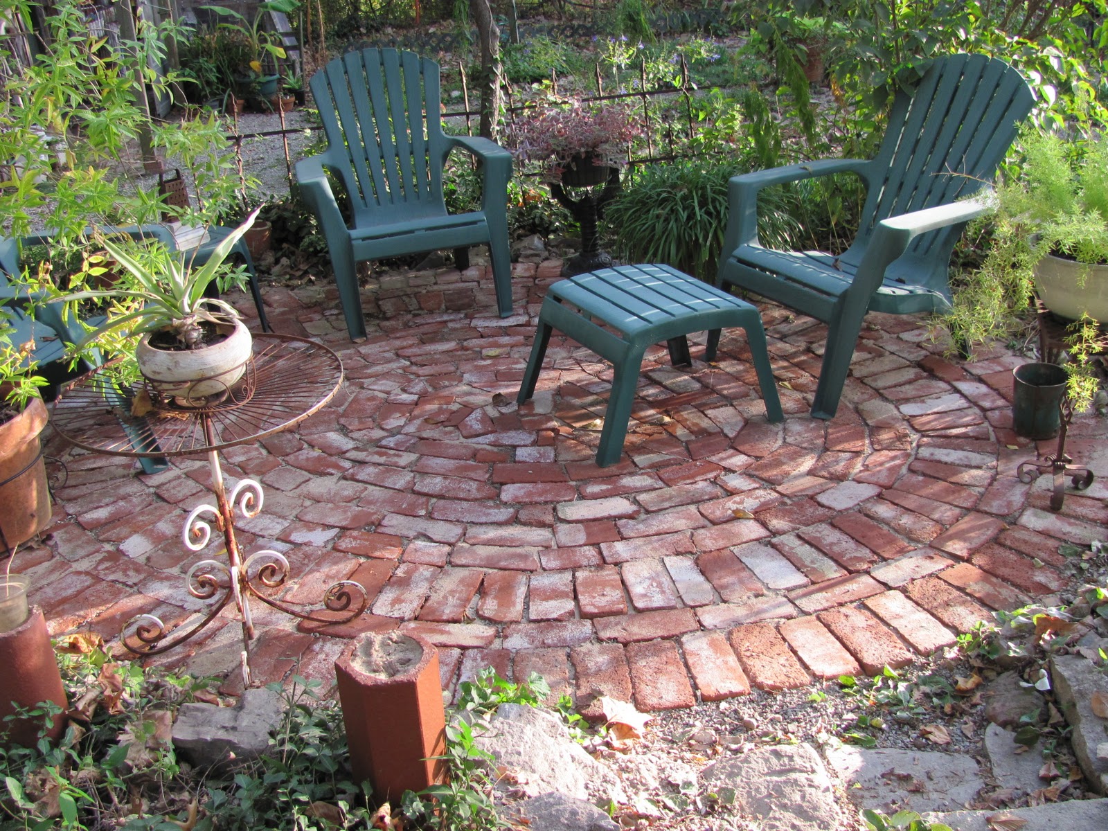Marvelous Paver Ideas For Small Backyards