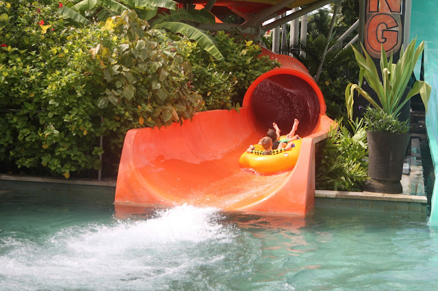 Kuta Waterbom Park: Superbowl