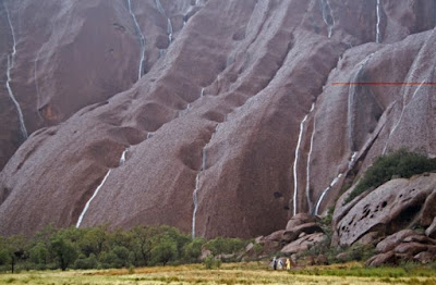 Uluru, Ayers Rock, Australia Seen On lolpicturegallery.blogspot.com