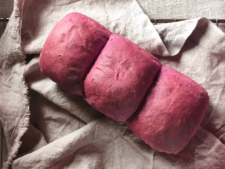 Pan de remolacha con avena y miel