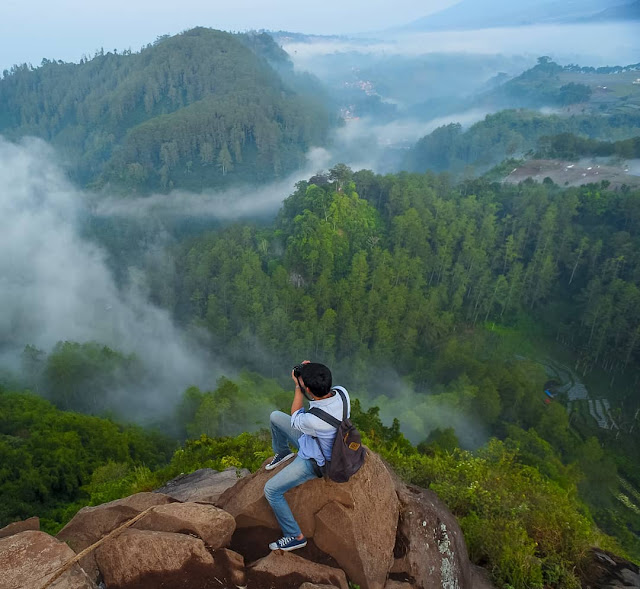 Percutian Melancong Tempat Menarik di Bandung Tebing Keraton Lembang