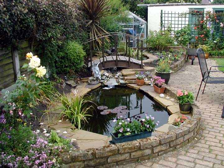landscape ideas backyard simple Small Garden Pond Idea | 720 x 540