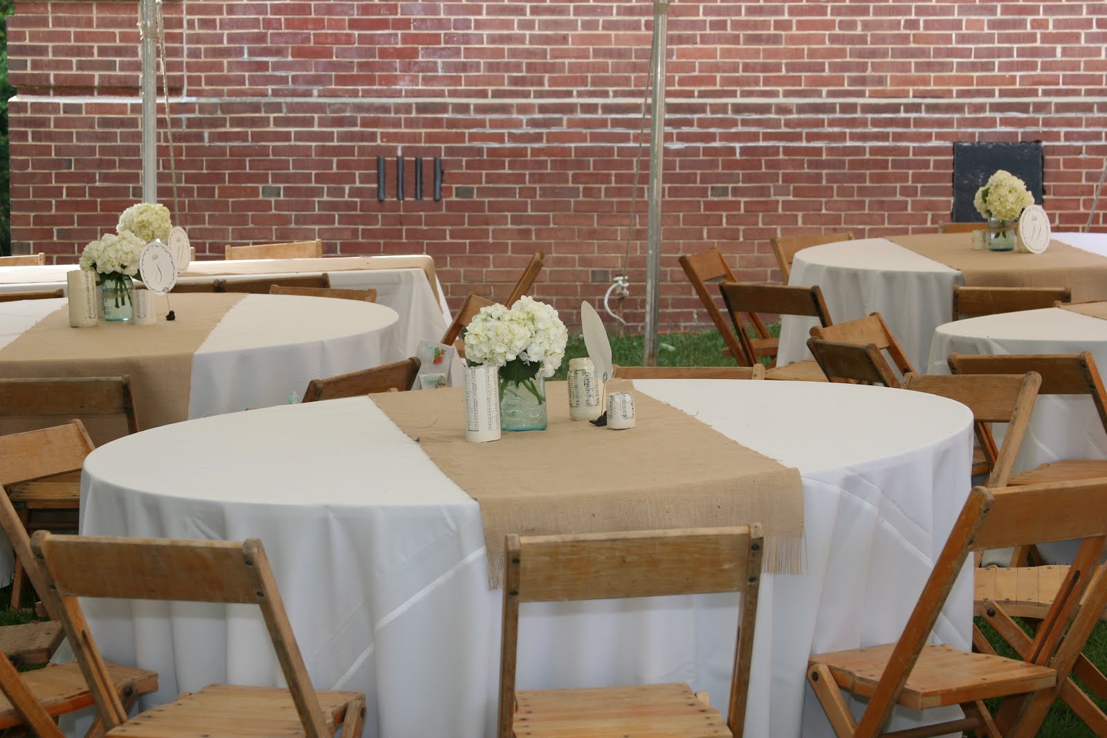 Runners Burlap Pierson's:  how Becoming to Table use DIY: table runners the