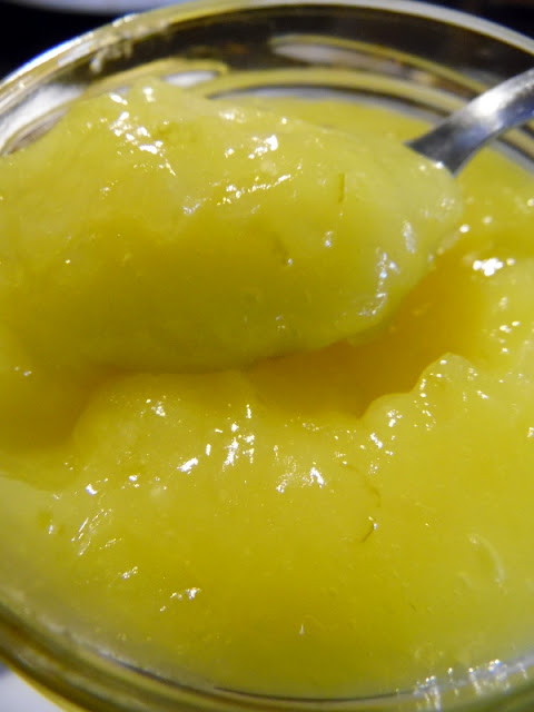 lemon curd ou crème épaisse au citron sans beurre avec oeufs et maizena