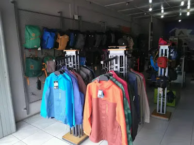 Sales counter EIGER store Binjai Wanita Muslim Gaji+Bonus