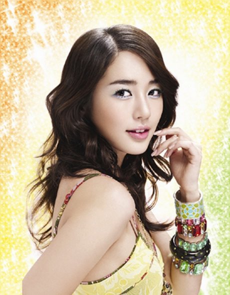 Foto Yoon Eun Hye Artis Korea Cantik