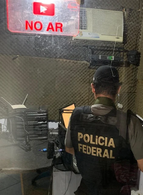 Rádios clandestinas são fechadas em Volta Redonda