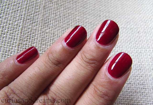 Maybelline SuperStay Gel Polish review, Maybelline SuperStay Gel Polish Midnight Red review