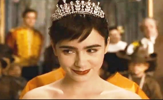 Reed Between The Rhymes 眉毛姫lily Collins リリー コリンズ ちゃん Jamie Campbell Bowerさん