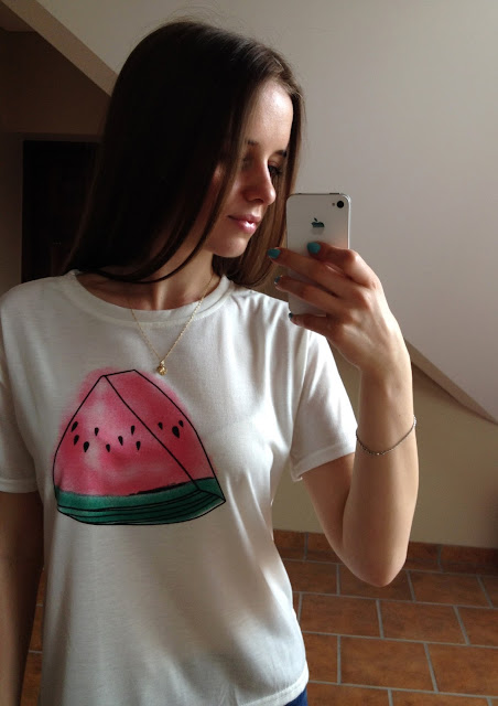 http://pl.wholesalebuying.com/product/new-leisure-women-watermelon-pattern-side-split-o-neck-short-sleeve-t-shirt-top-blouse-118514?utm_source=blog&utm_medium=cpc&utm_campaign=Flora036
