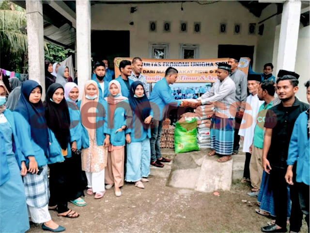 Mahasiswa Fakultas Ekonomi Unigha salurkan bantuan pada korban banjir di Aceh Utara