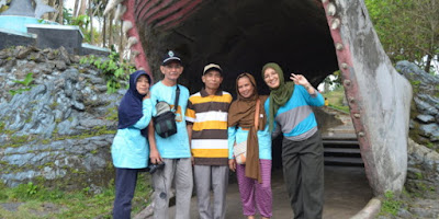 Paket Rafting Citumang Plus Pantai Batuhiu Plus Observasi Penangkaran Penyu dengan Harga Murah dan Hemat.