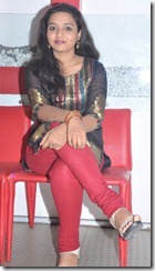 Actress Deepthi Nambiar at Vellai Kagitham Movie Team Interview Stills