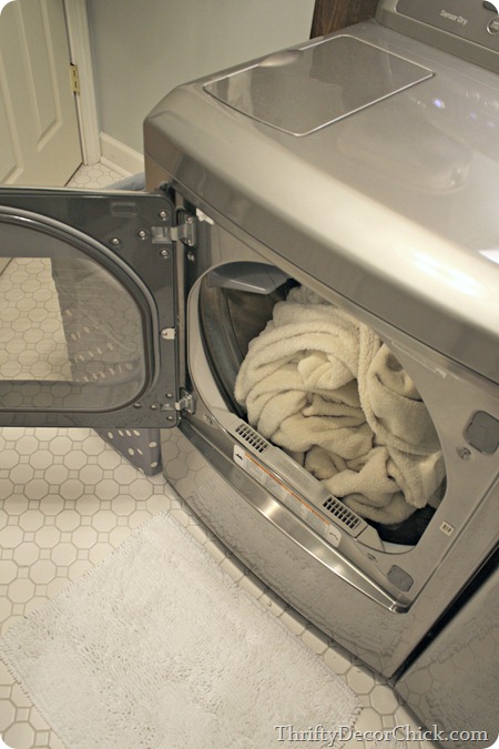 Flipping direction of dryer door