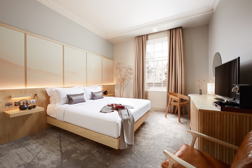 THE PRINCE AKATOKI LONDON WAS AWARDED THE FIVE-STAR FORBES RATING