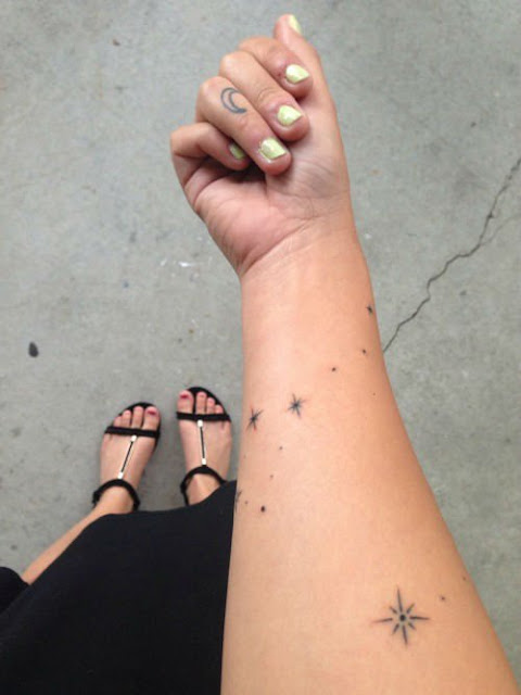 Tatuagens de estrelas para as mulheres 