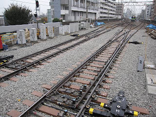 京王線笹塚駅引き上げ線　複分岐器導入で10両対応へ