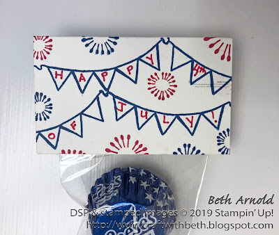 Craft with Beth: Stampin' Up! Fourth of July 4th Patriotic 3D treat holder matchbox Medium Daisy Punch Daisy Punch Punch Art Tag Tag Topper Gift Packaging Party Favors Mini Treat Box Circle Punch Scalloped Circle Punch Fireworks Mini Firework Embellishments gerber daisy