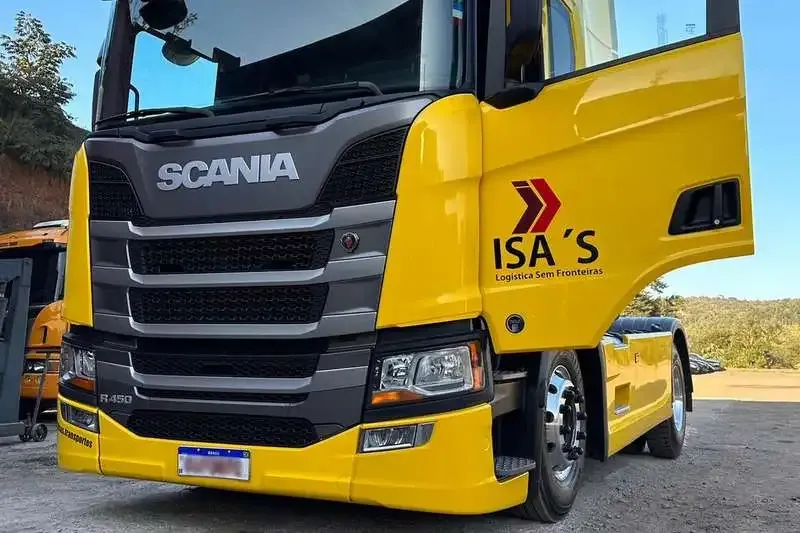 Scania R 450 amarelo da Isa's Transportes