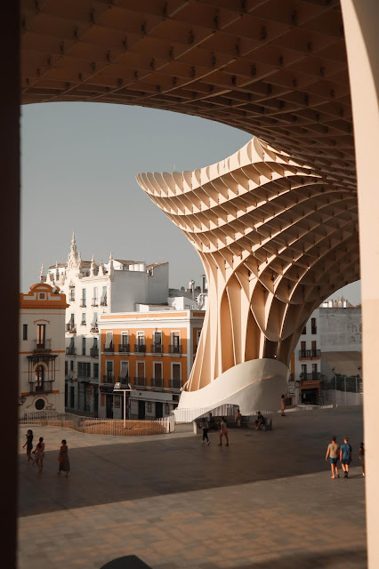 Travel Guide to Seville