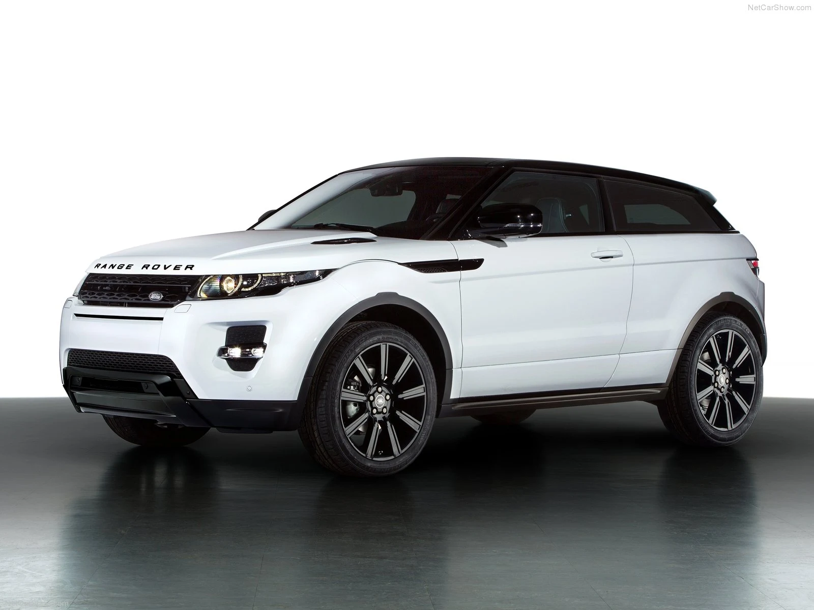 Hình ảnh xe ô tô Land Rover Range Rover Evoque Black Design 2013 & nội ngoại thất