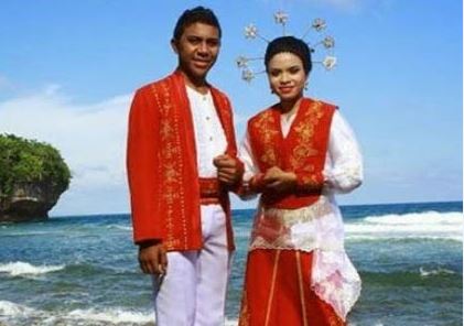 Pakaian Adat Maluku BUDAYA INDONESIA