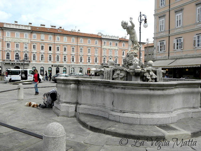 Piazza Ponterosso a Trieste