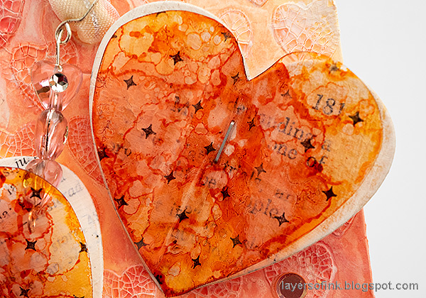 Layers of ink - Many Hearts Tag Tutorial by Anna-Karin Evaldsson. Layered hearts.