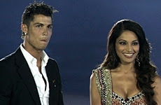 cristiano ronaldo kissing bipasha basu