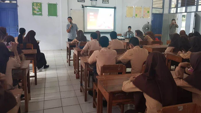 BEM FKM UPRI Kembali Edukasi Pelajar Lewat Penyuluhan Bahaya HIV/AIDS