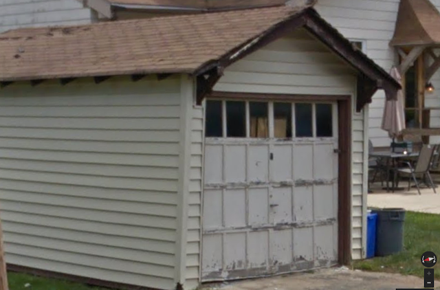 Sears garage with five-piece brackets