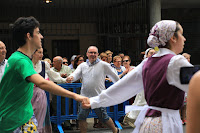 Misa y aurresku en el día grande de las fiestas de Barakaldo