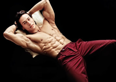 Tiger Shroff HD Wallpapers 