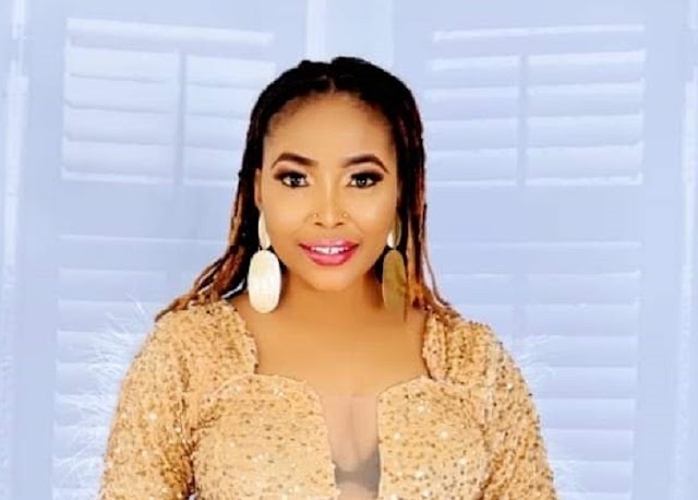 Stunning Beauty, Ayoola Daramola Gold Celebrates Birthday In Style