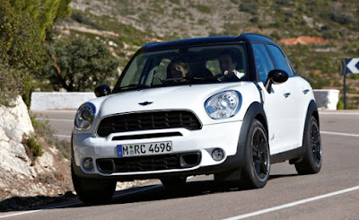 2011 Mini Cooper Countryman on road