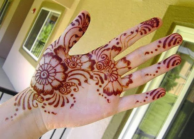 Simple Mehndi Designs 2013-2014 For Girls