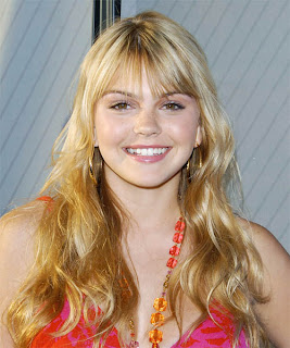 Aimee Teegarden hairstyles