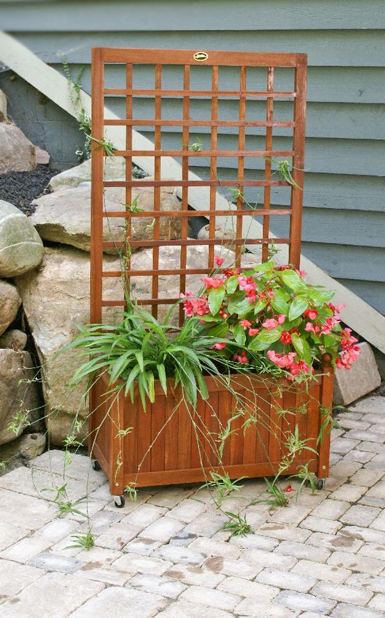 All-Purpose Flower: Bookend planters with a trellis