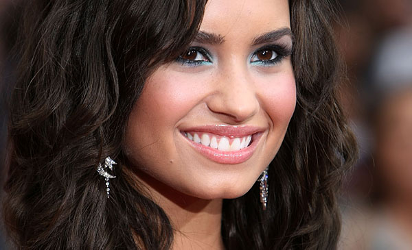 selena gomez and demi lovato one and the same. selena gomez demi lovato