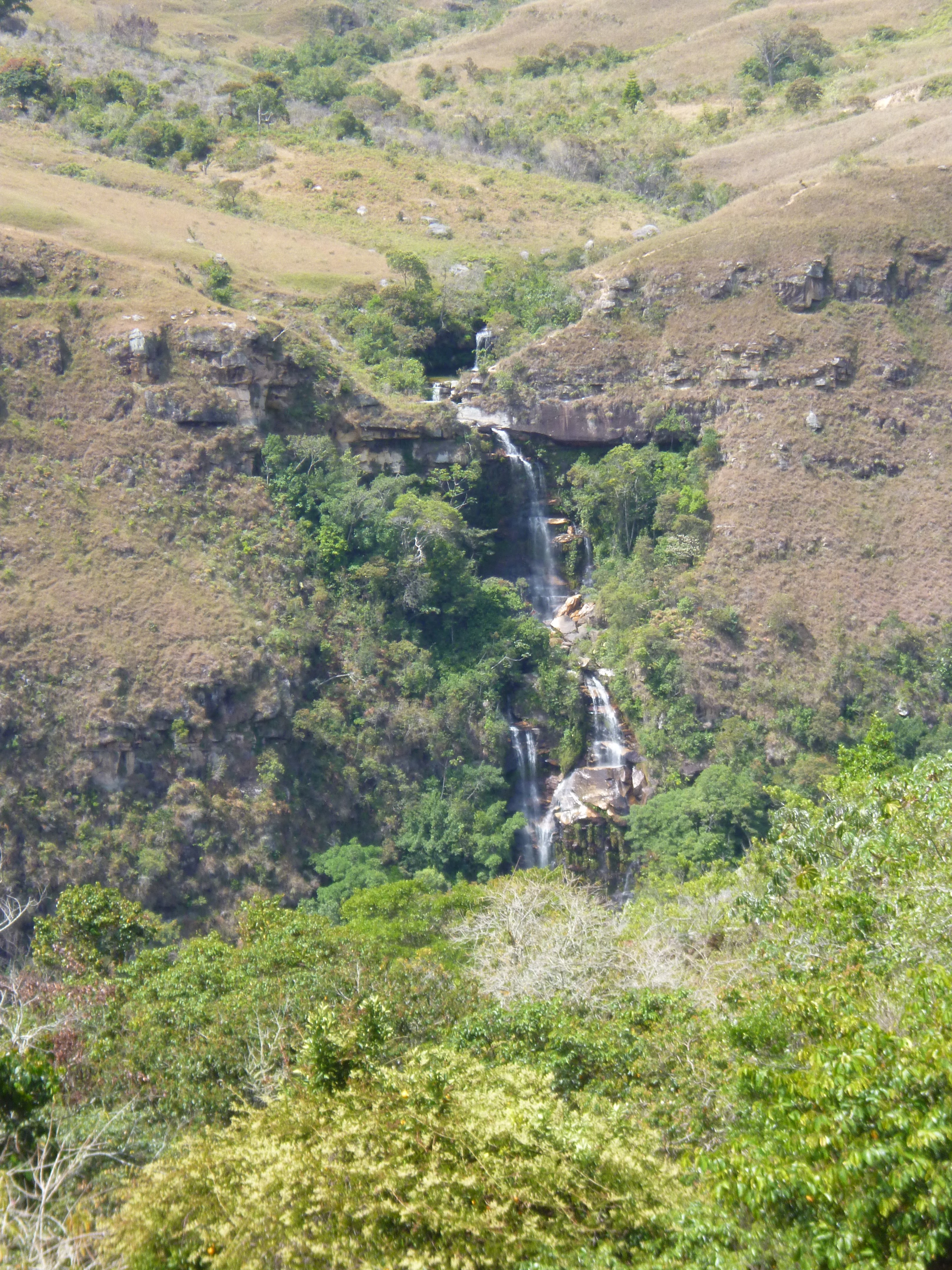 Cascada los vahos desde Peribeca salida a Michitud