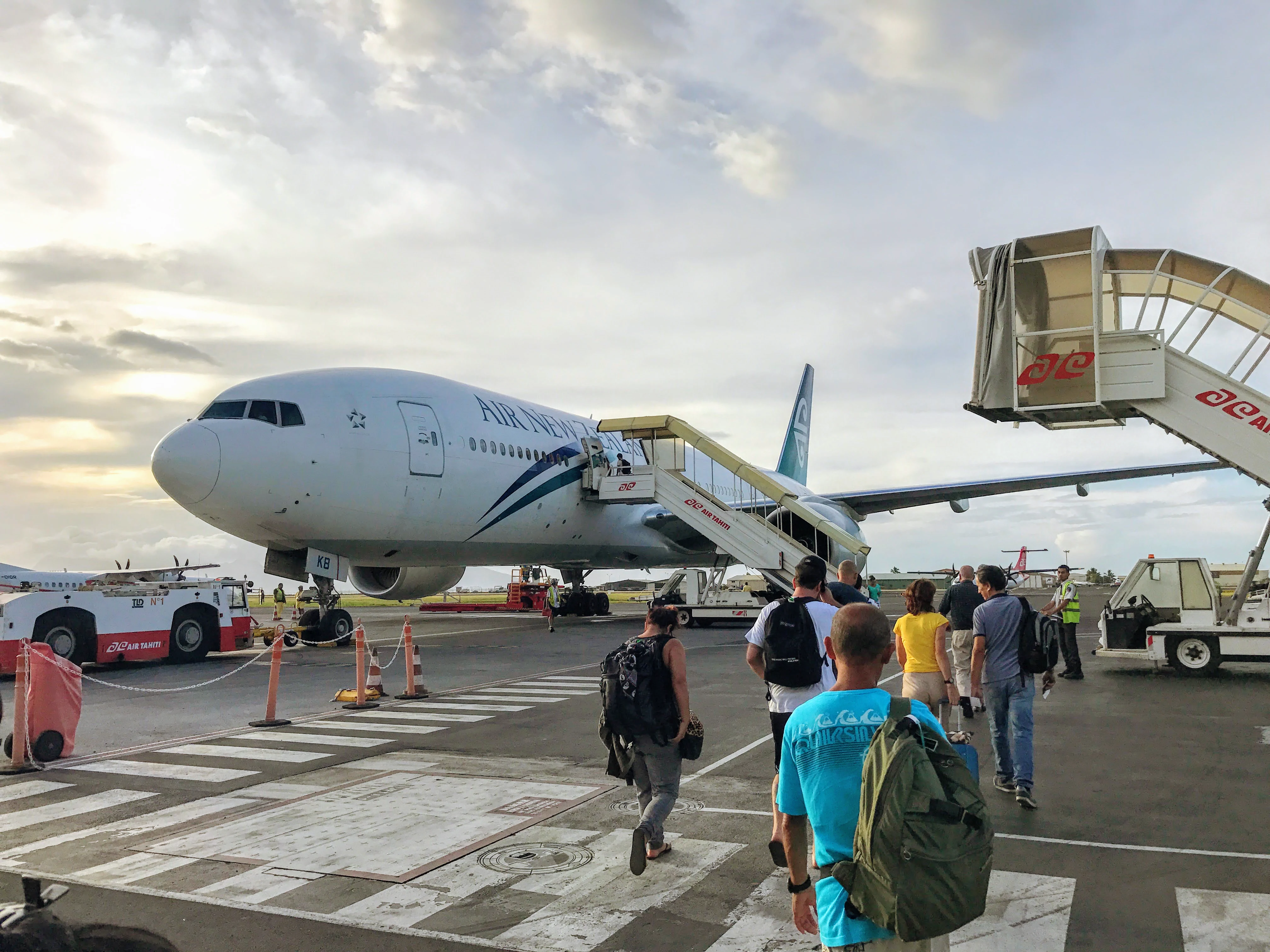 環遊世界｜紐西蘭｜紐西蘭航空 NZ41 大溪地⟶奧克蘭 特選經濟艙飛行紀錄 (B787-900)