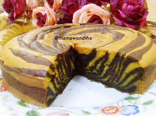 Dari Dapur MaDiHaA: Kek Durian Lembab Marbel Coklat
